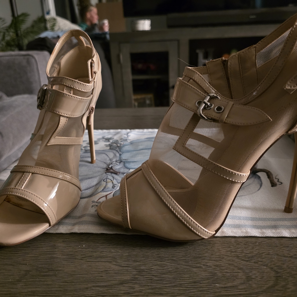 Chic Beige Women's Heels with Buckle Detail